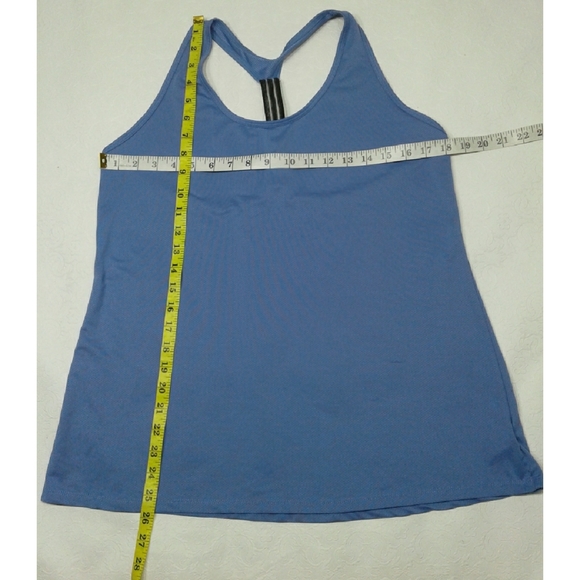 Old Navy Active go-Dry tank top size L - Picture 5 of 10